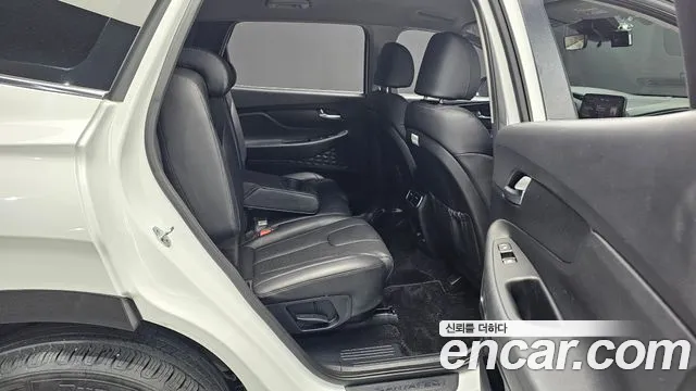 Hyundai Santa Fe Santa Fe (New) — Фото автомобиля 12