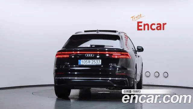 Audi Q8 50 TDI quattro Premium — Фото автомобиля 4