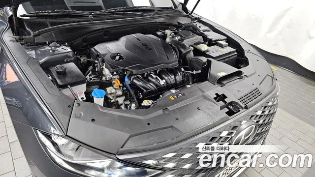 Hyundai Grandeur New — Фото автомобиля 9