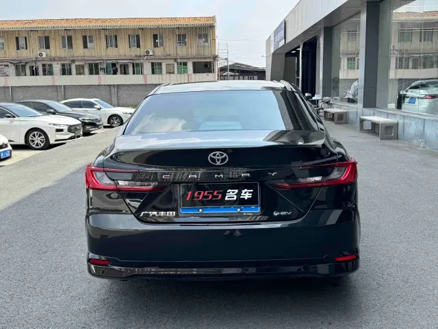 Toyota Camry — Фото автомобиля 8
