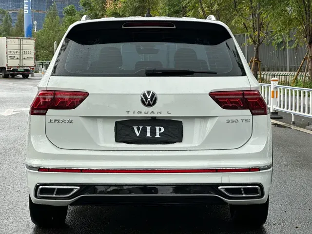 Volkswagen Tiguan L — Фото автомобиля 14