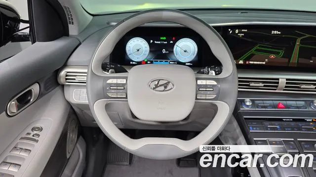 Hyundai Nexo Nexo Premium — Фото автомобиля 13