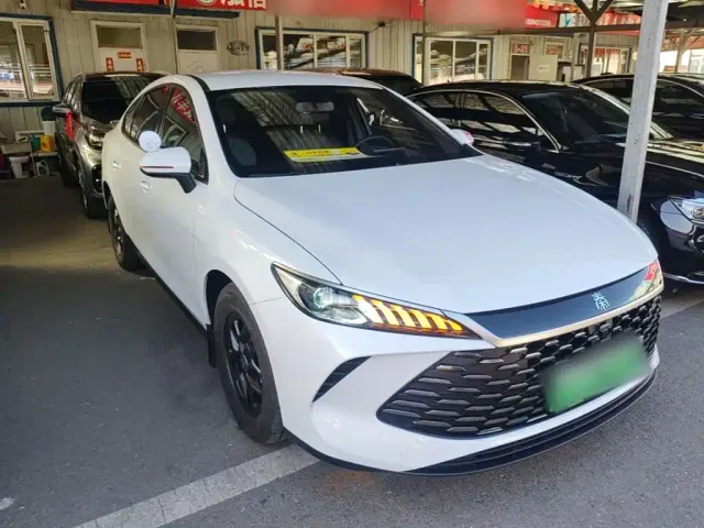 BYD Qin PLUS — Фото автомобиля 3