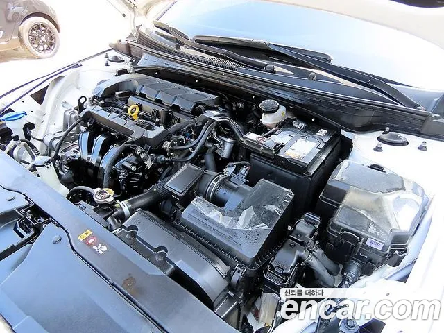 Hyundai Avante CN7 — Фото автомобиля 6
