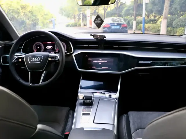Audi A6L — Фото автомобиля 11