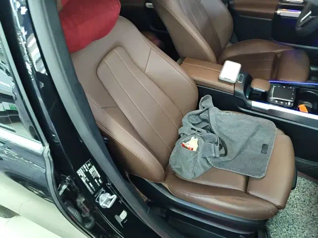 Mercedes-Benz GLB-Class — Фото автомобиля 24