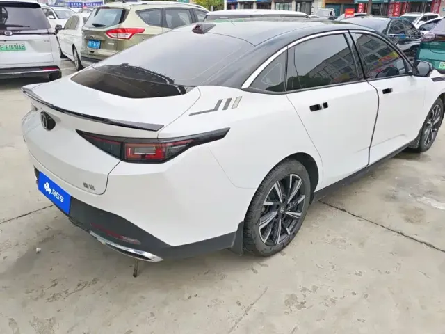 Changan Lamore — Фото автомобиля 3
