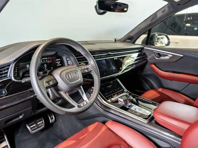 Audi SQ7 — Фото автомобиля 6
