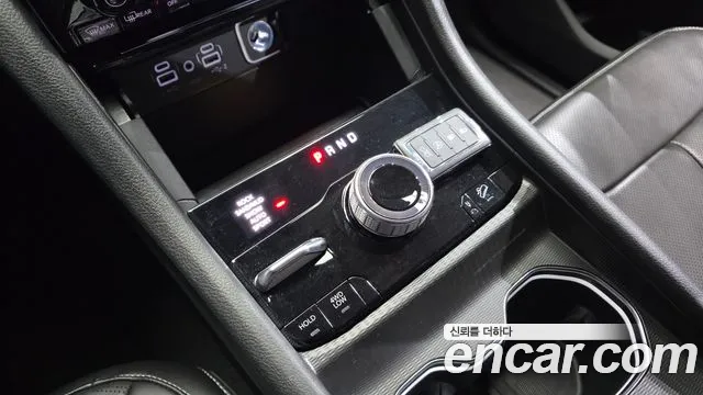 Jeep Cherokee — Фото автомобиля 9