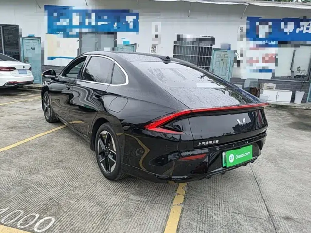Wuling Starlight — Фото автомобиля 4