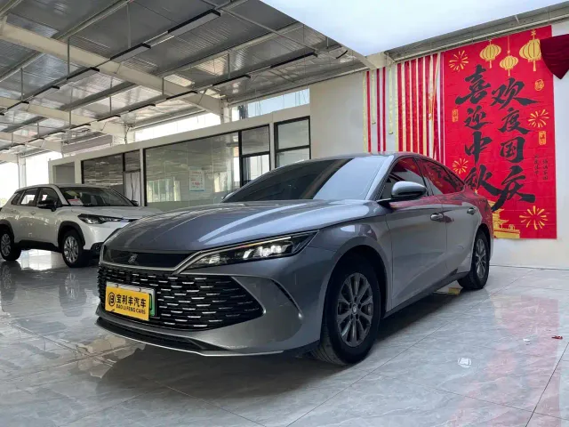 Фотография автомобиля — BYD Qin L
