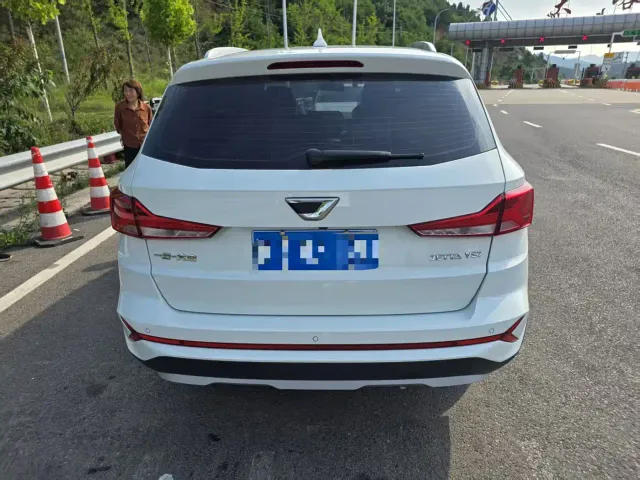 Jetta VS7 — Фото автомобиля 6