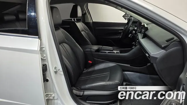 Hyundai Sonata Sonata Edge(DN8) 2.0 LPG(Коммерческий) — Фото автомобиля 24