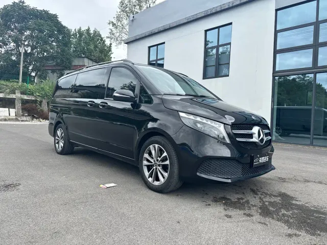 Mercedes-Benz V-Class — Фото автомобиля 3