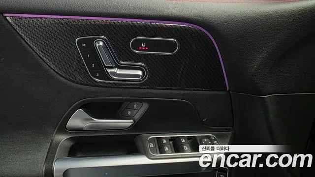Mercedes-Benz GLB-Class — Фото автомобиля 24