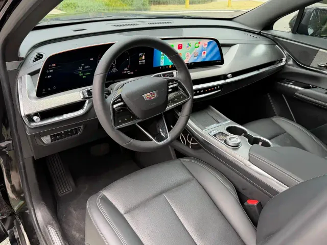 Cadillac XT5 — Фото автомобиля 15