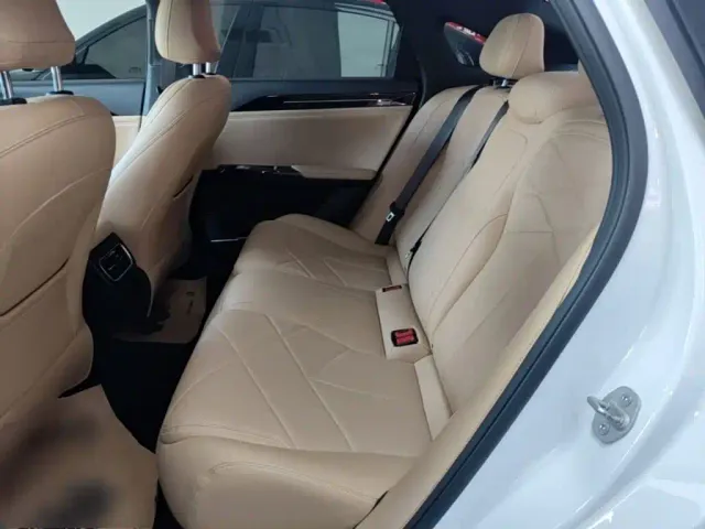 Geely Galaxy L6 — Фото автомобиля 16