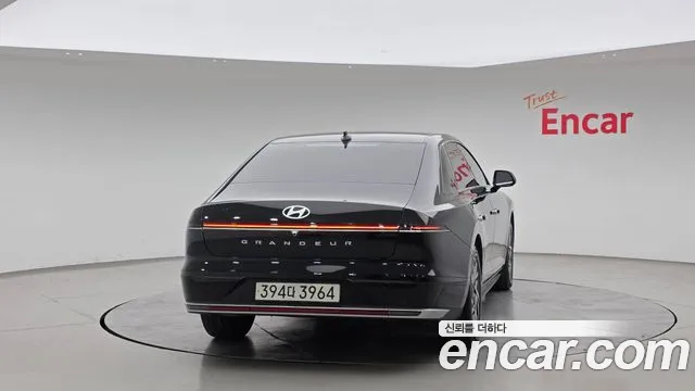 Hyundai Grandeur GN7 — Фото автомобиля 4