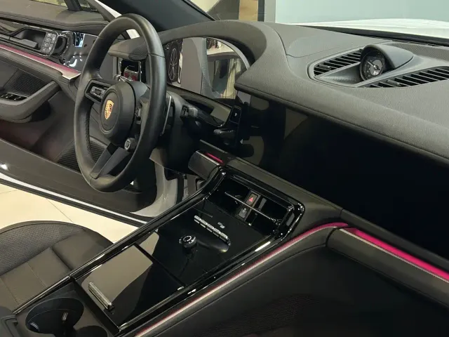 Porsche Panamera — Фото автомобиля 11