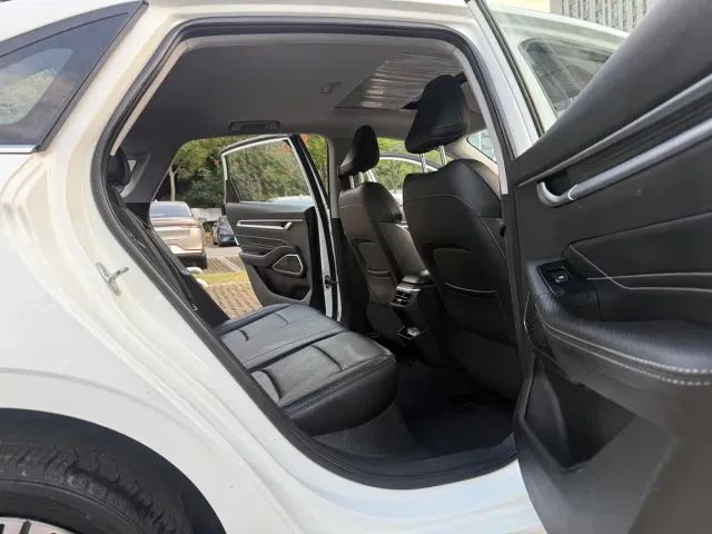 Geely Emgrand — Фото автомобиля 10