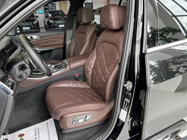 BMW X5 — Фото автомобиля 8