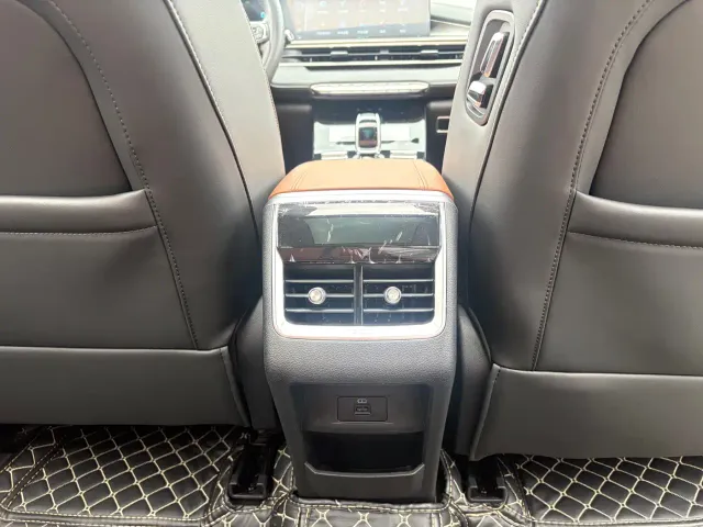 Chery Tiggo 8 PLUS — Фото автомобиля 27