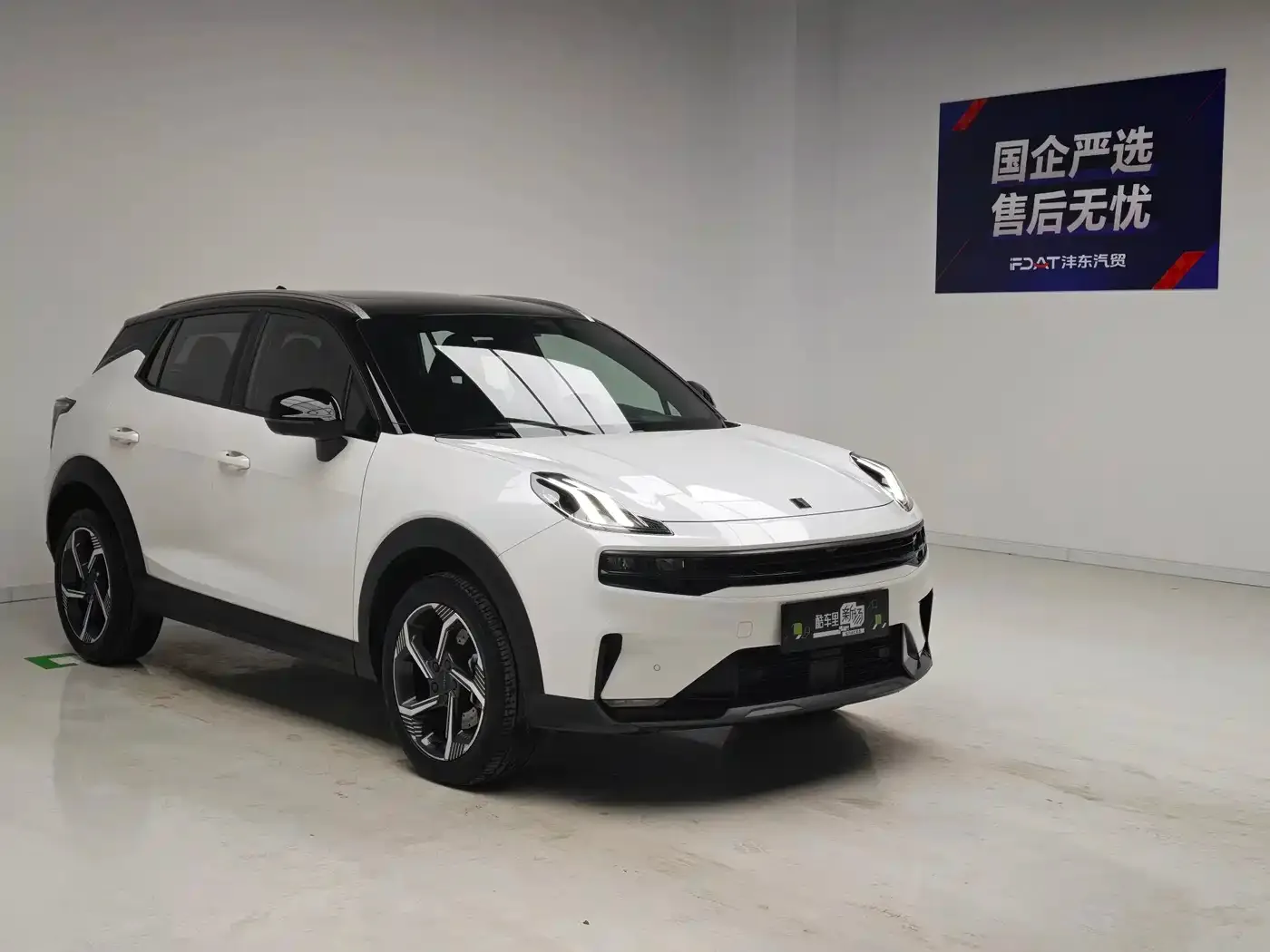 Lynk & Co Lynk & Co 06 2020 1.5T Power Pro — Фото автомобиля 3