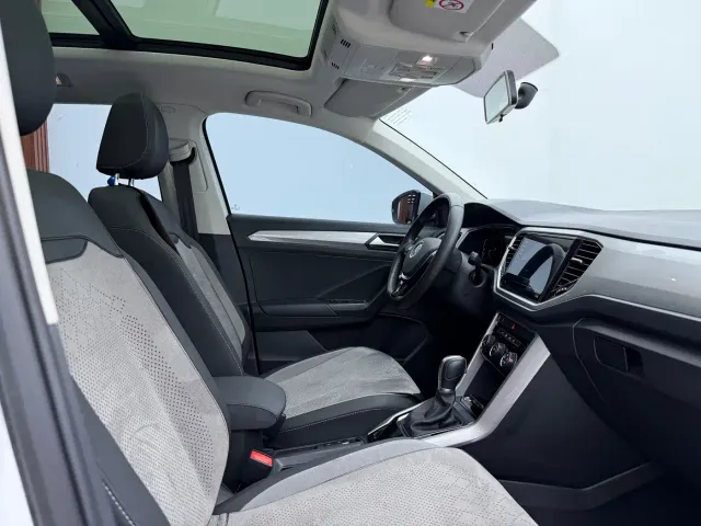 Volkswagen T-Roc — Фото автомобиля 14
