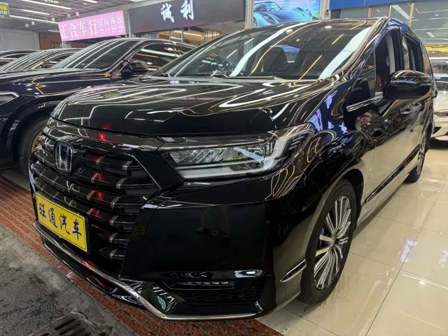 Фотография автомобиля — Honda Elysion