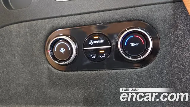 Genesis GV80 — Фото автомобиля 27