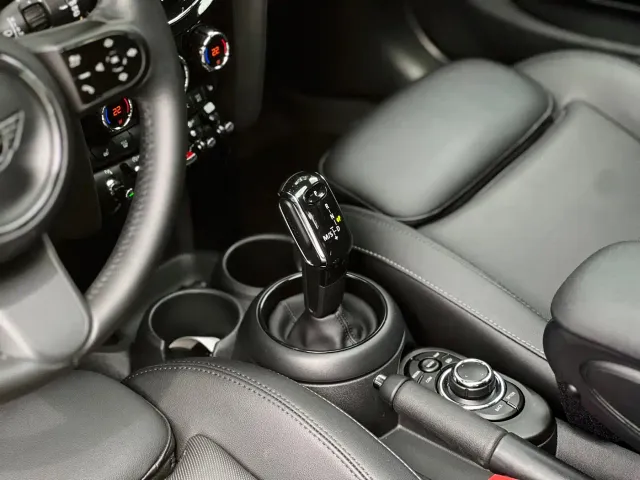MINI Hatch — Фото автомобиля 12