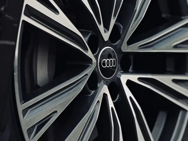 Audi A6L — Фото автомобиля 4