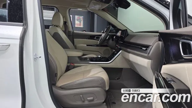Kia Canival Carnival 4 поколение Дизель 9 мест Signature — Фото автомобиля 10