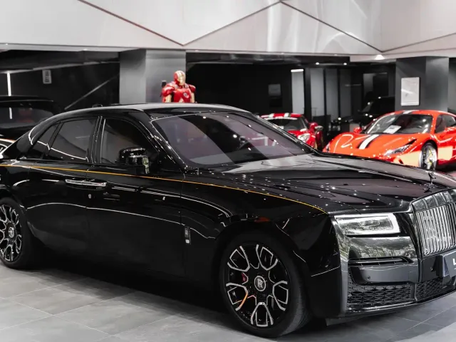 Rolls-Royce Ghost — Фото автомобиля 3