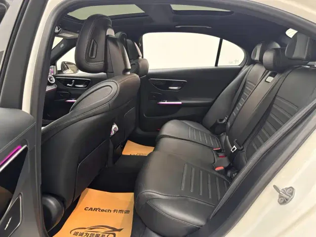 Mercedes-Benz C-Class — Фото автомобиля 9