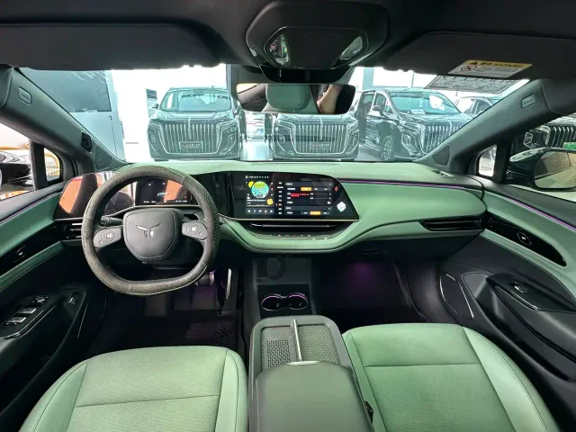 Hongqi EH7 — Фото автомобиля 15