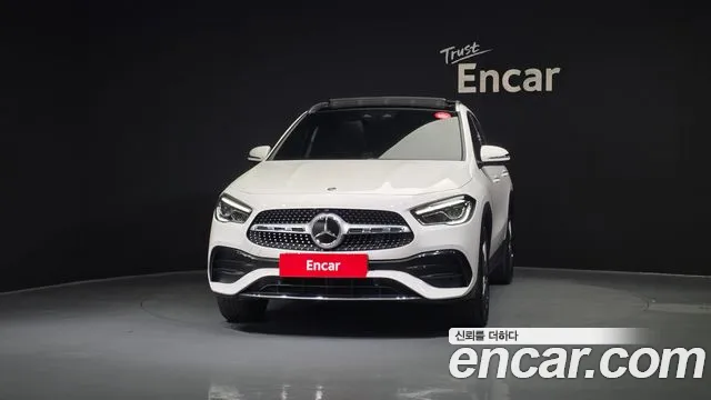 Mercedes-Benz GLA-Class — Фото автомобиля 3