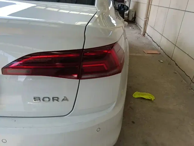 Volkswagen Bora — Фото автомобиля 7