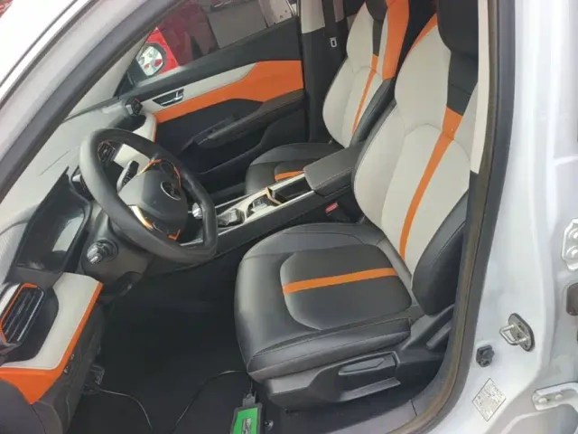 Dongfeng Yixuan — Фото автомобиля 14