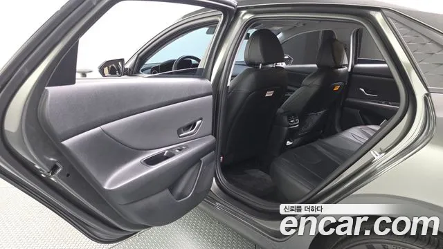 Hyundai Avante CN7 — Фото автомобиля 16
