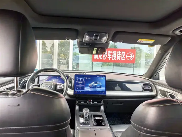 GAC Trumpchi GS8 — Фото автомобиля 6