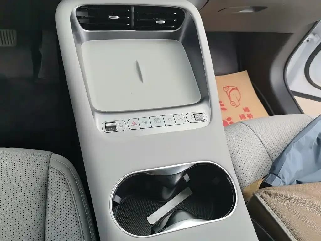 BYD Sealion 06 New Energy 2025 DM-i Premium Version — Фото автомобиля 15