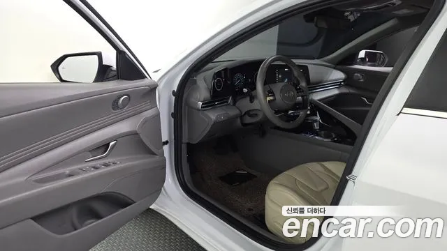 Hyundai Avante — Фото автомобиля 15