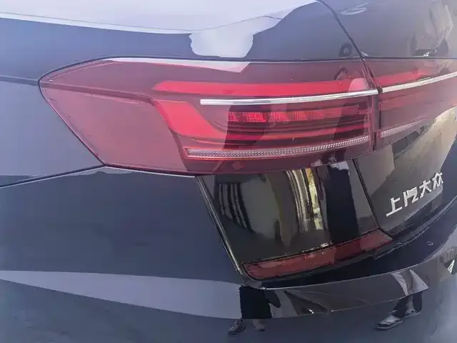Volkswagen Passat — Фото автомобиля 18