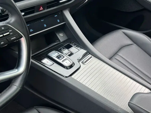 Hyundai Sonata — Фото автомобиля 18
