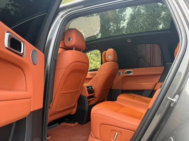 Li Auto L6 — Фото автомобиля 4