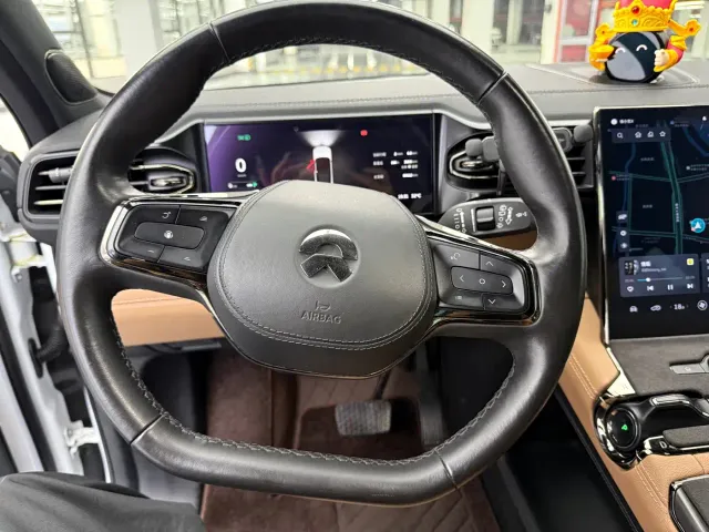Nio ES8 — Фото автомобиля 6