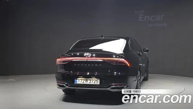 Hyundai Grandeur Grandeur (New) Hybrid — Фото автомобиля 4
