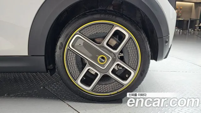 MINI Cooper Cooper Electric — Фото автомобиля 20