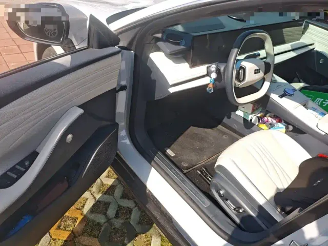 Geely Galaxy E8 — Фото автомобиля 12